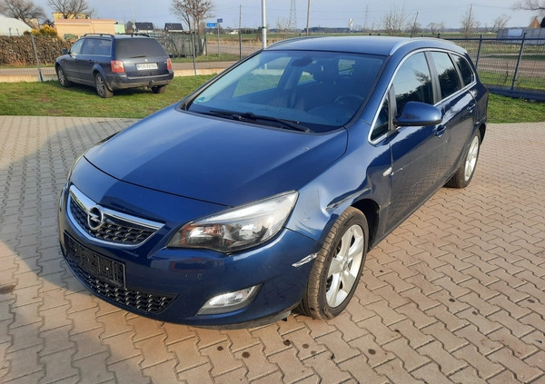 Opel Astra cena 14600 przebieg: 245723, rok produkcji 2011 z Sępopol małe 172